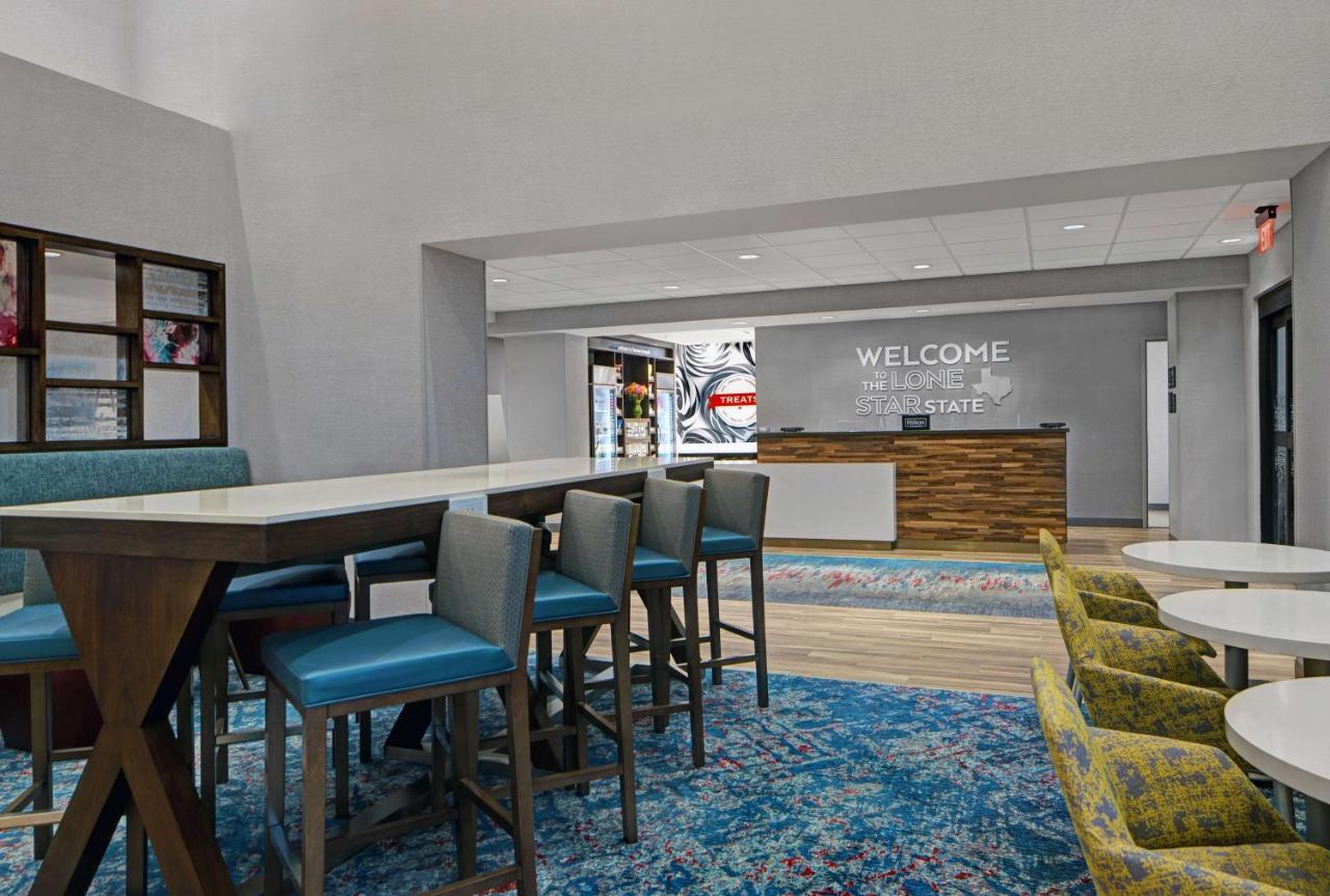 Hampton & Dallas - Hotel 3*