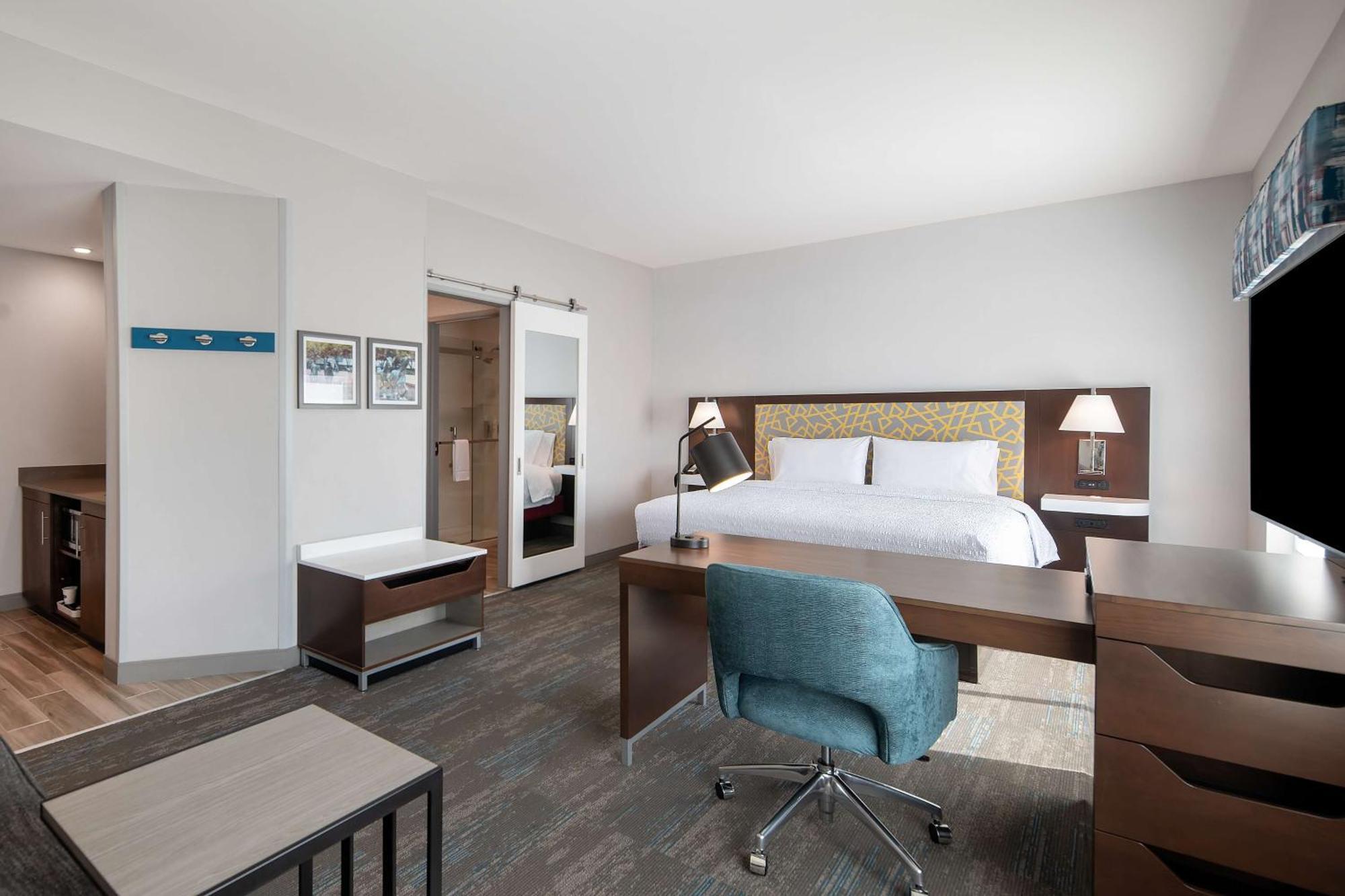 Hotel Hampton & Dallas - Farmers Branch